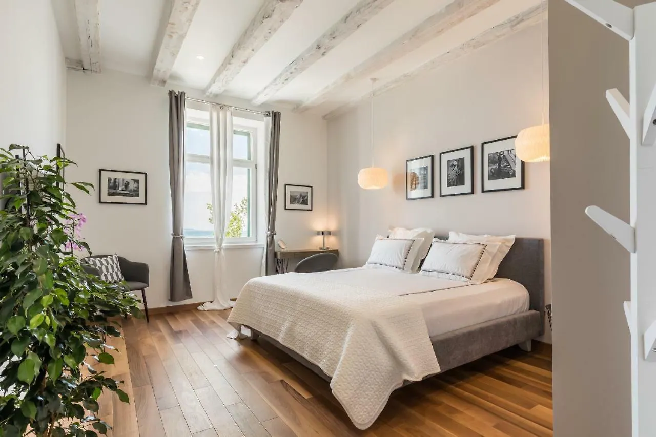 Adriatik Lux Riva Apartment Split