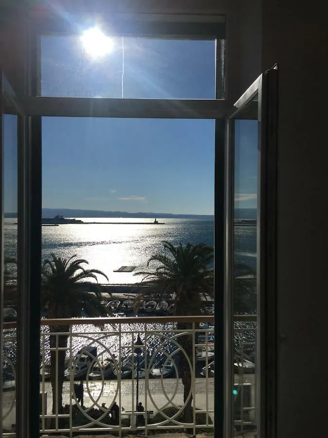 Adriatik Lux Riva Apartment Split